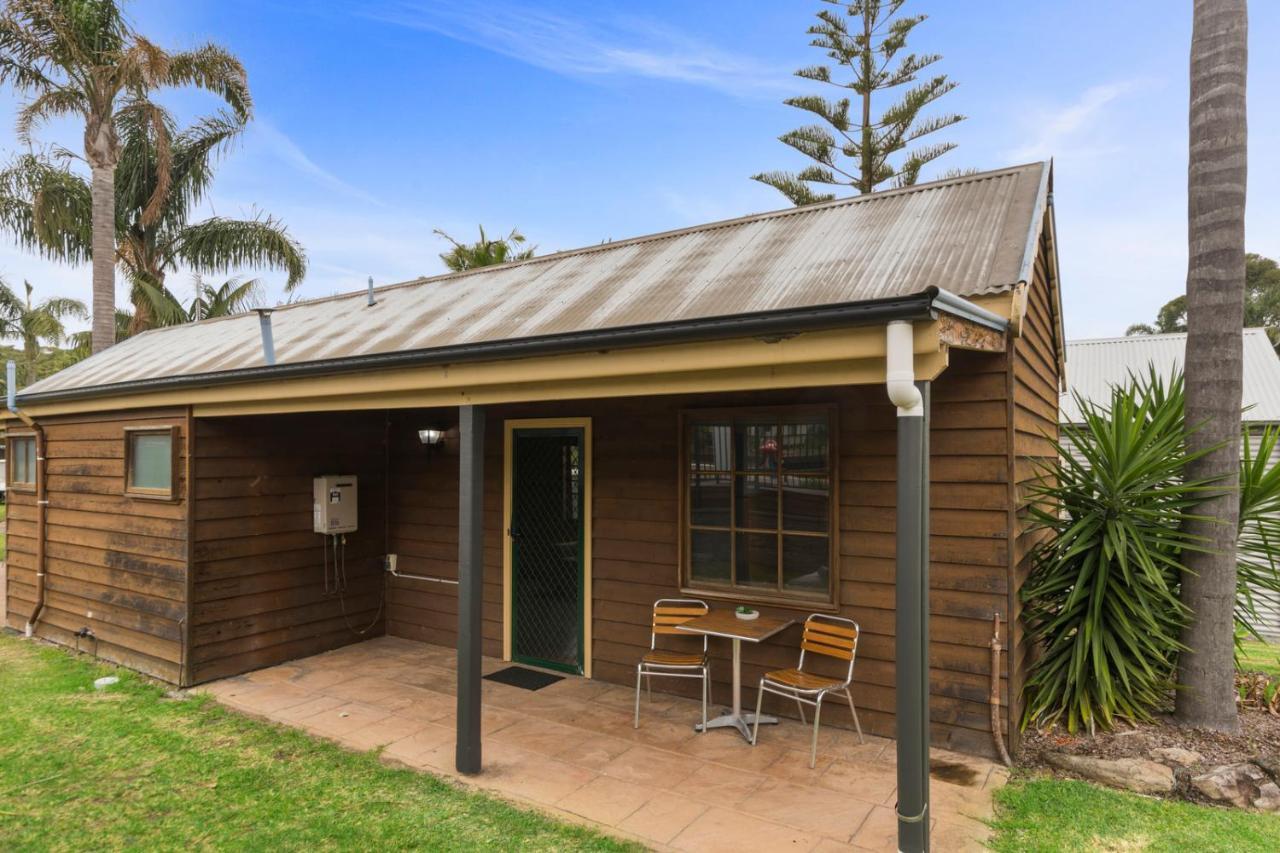 Wairo Beach Holiday Park Tabourie Lake Eksteriør billede