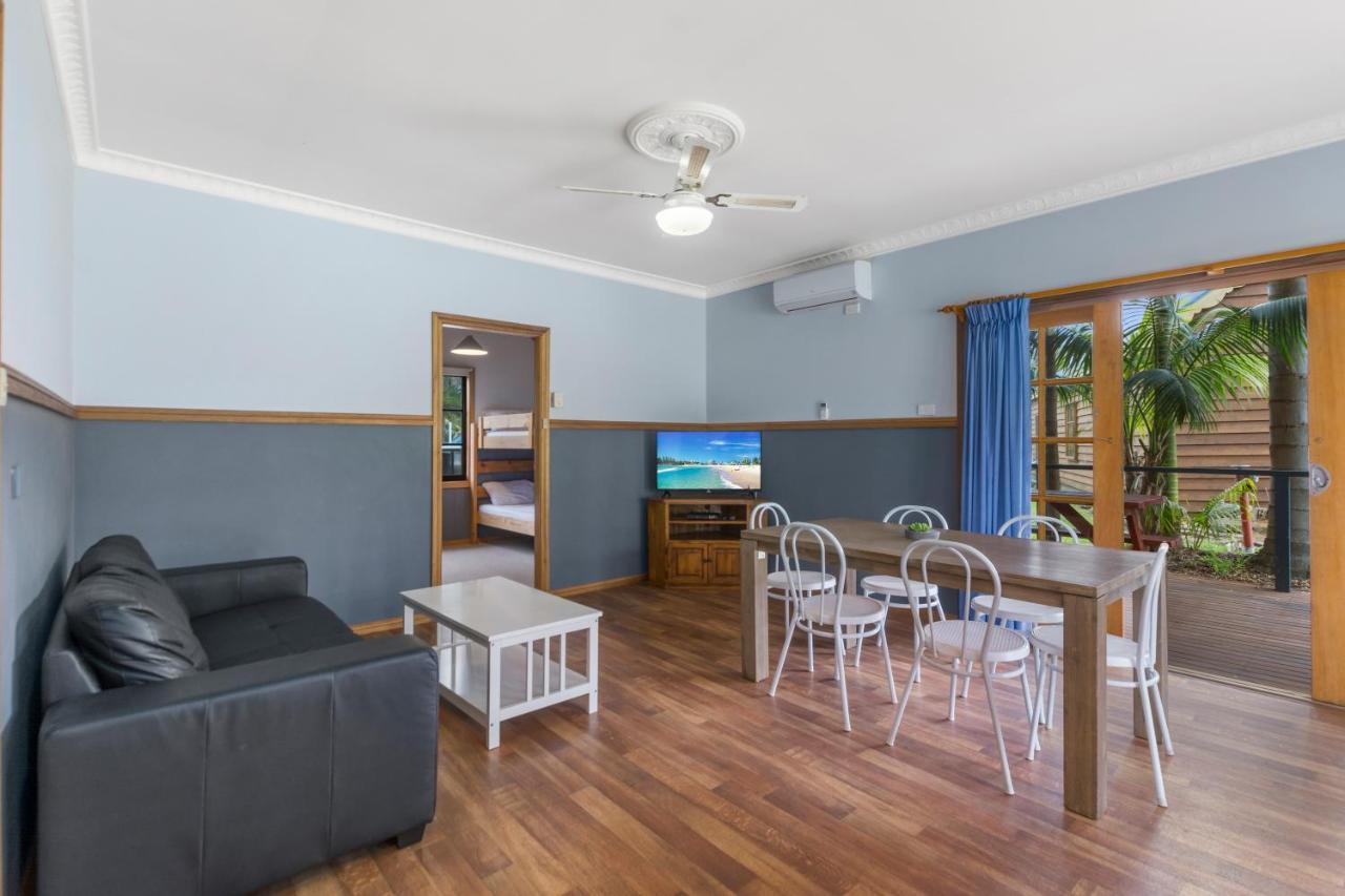 Wairo Beach Holiday Park Tabourie Lake Eksteriør billede